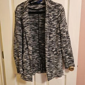 Black and White Open Front Blazer size S apt. 9